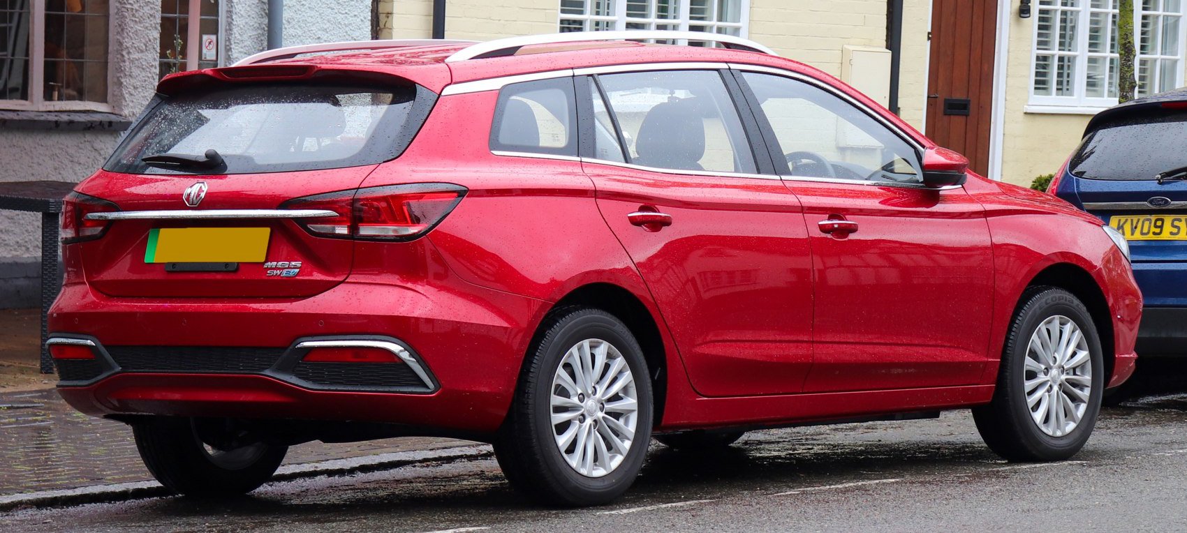 MG MG5 EV Long Range 61.1 kWh (156 Hp)